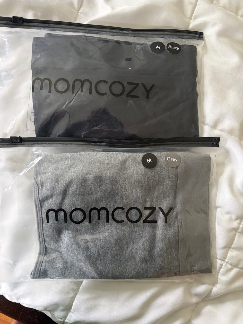 Momcozy pumping and nursing bra